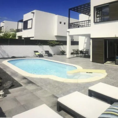 Villa Modern With Sea Views Costa Teguise