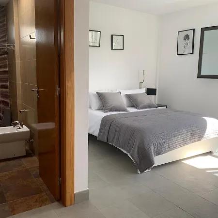 Modern With Sea Views *