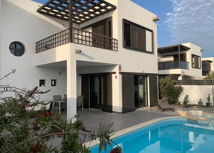 빌라 Modern With Sea Views