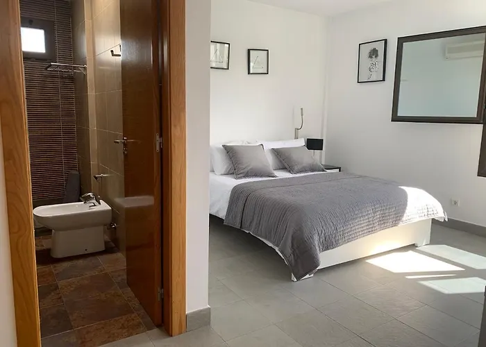 Modern With Sea Views *