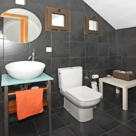 فيلة Modern With Sea Views *
